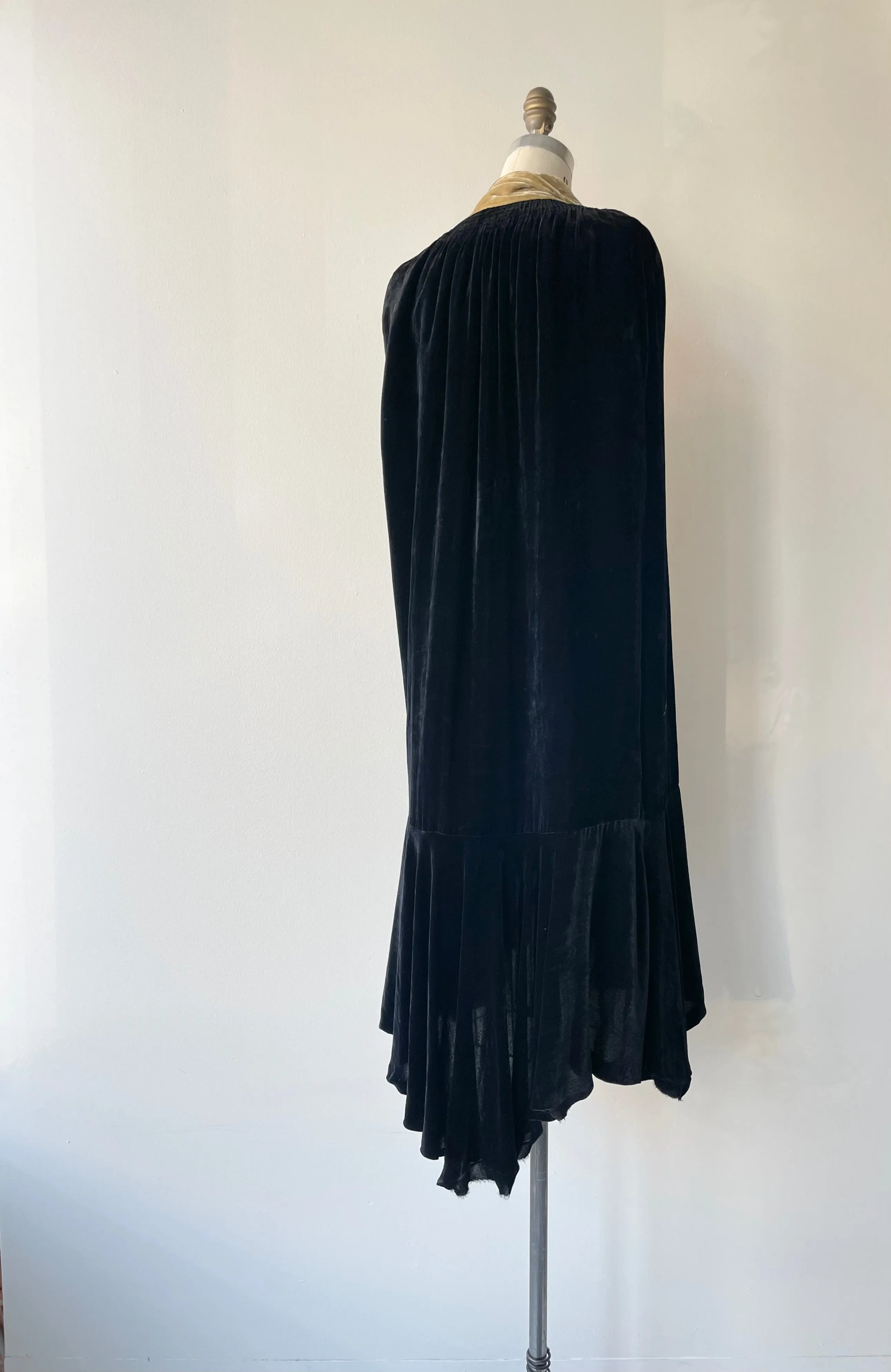 1920s Silk Velvet Opera Cape