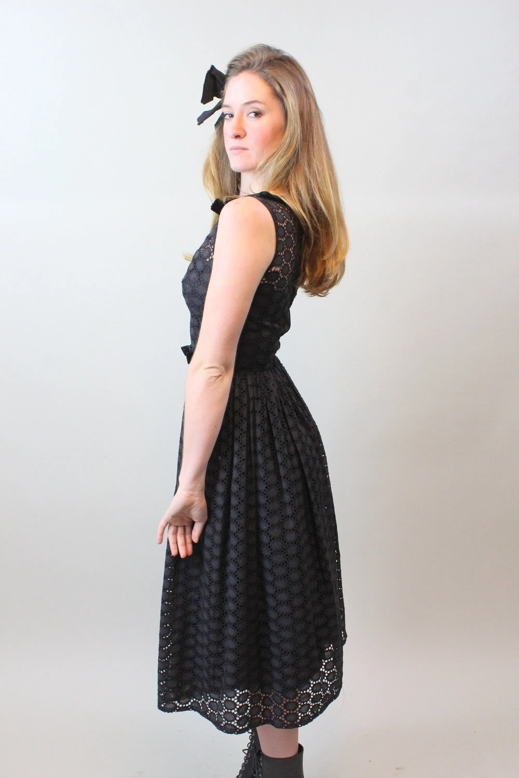 1950s EYELET cotton BOW dress xxs | new spring summer