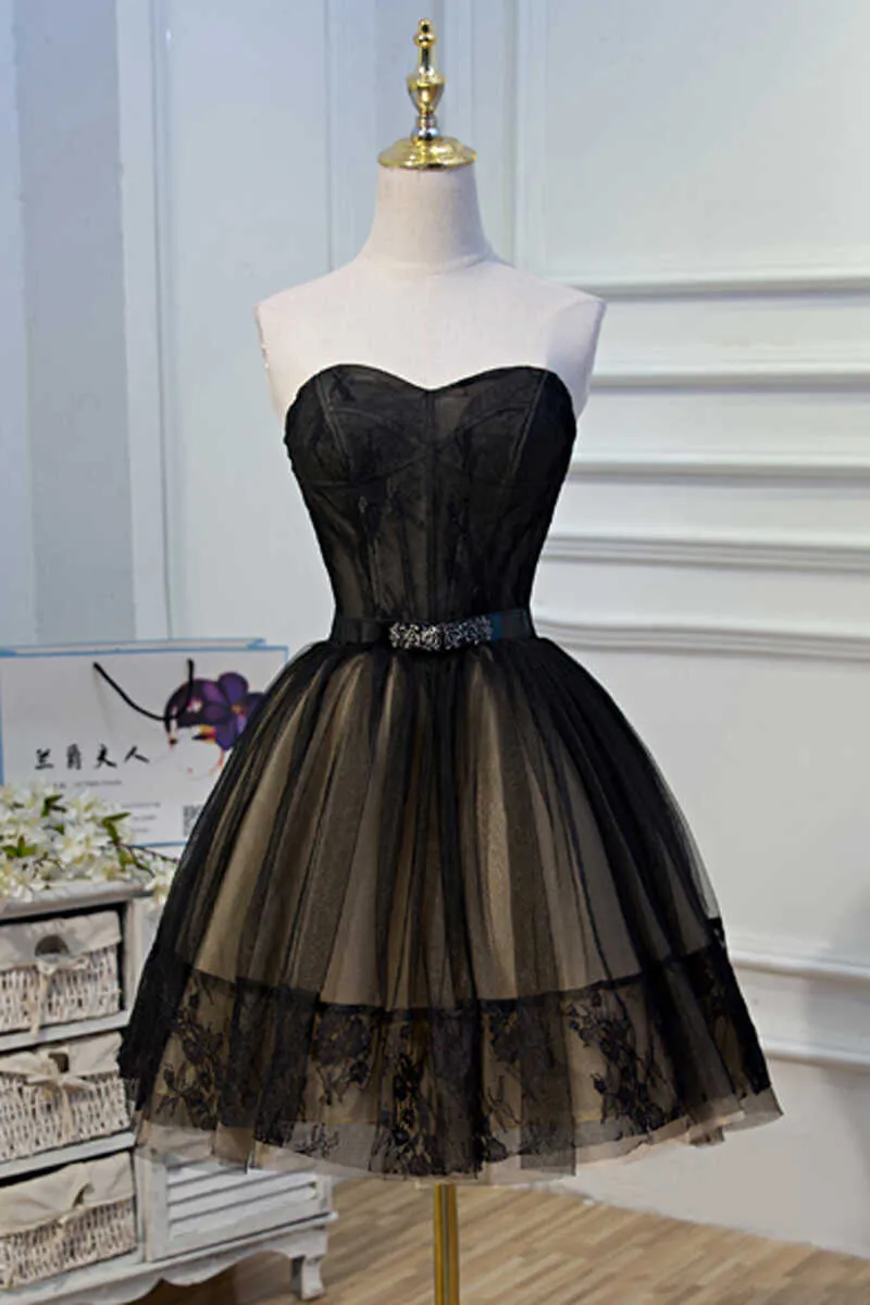 A-Line Black Lace Sweetheart Homecoming Dress