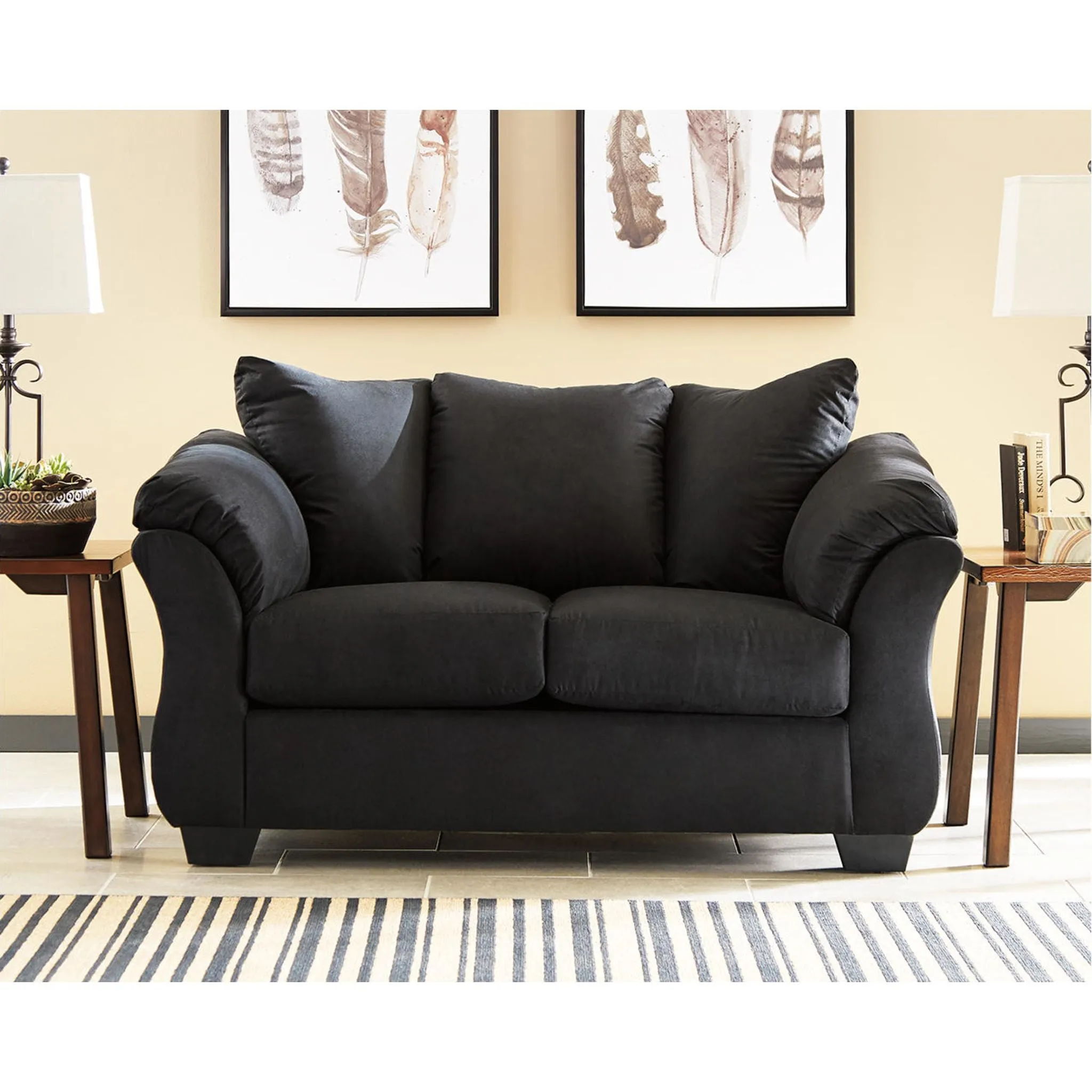 Darcy Loveseat