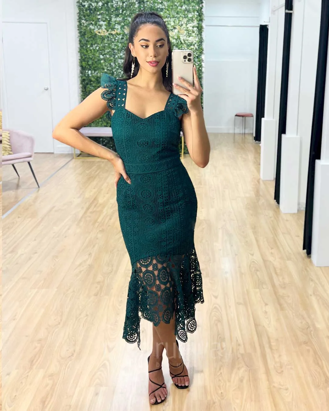 Giselle Lace Midi Dress - Emerald Green