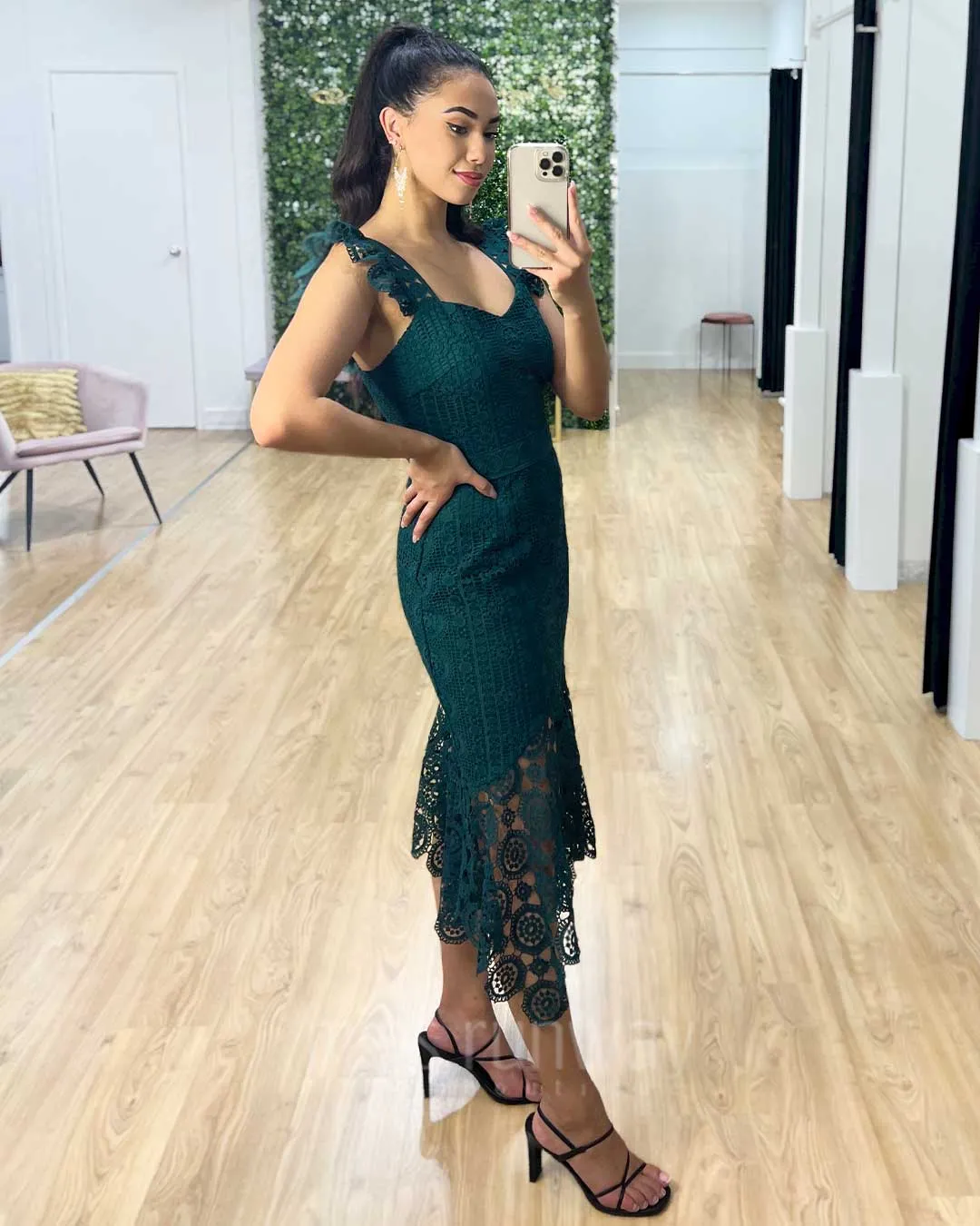 Giselle Lace Midi Dress - Emerald Green