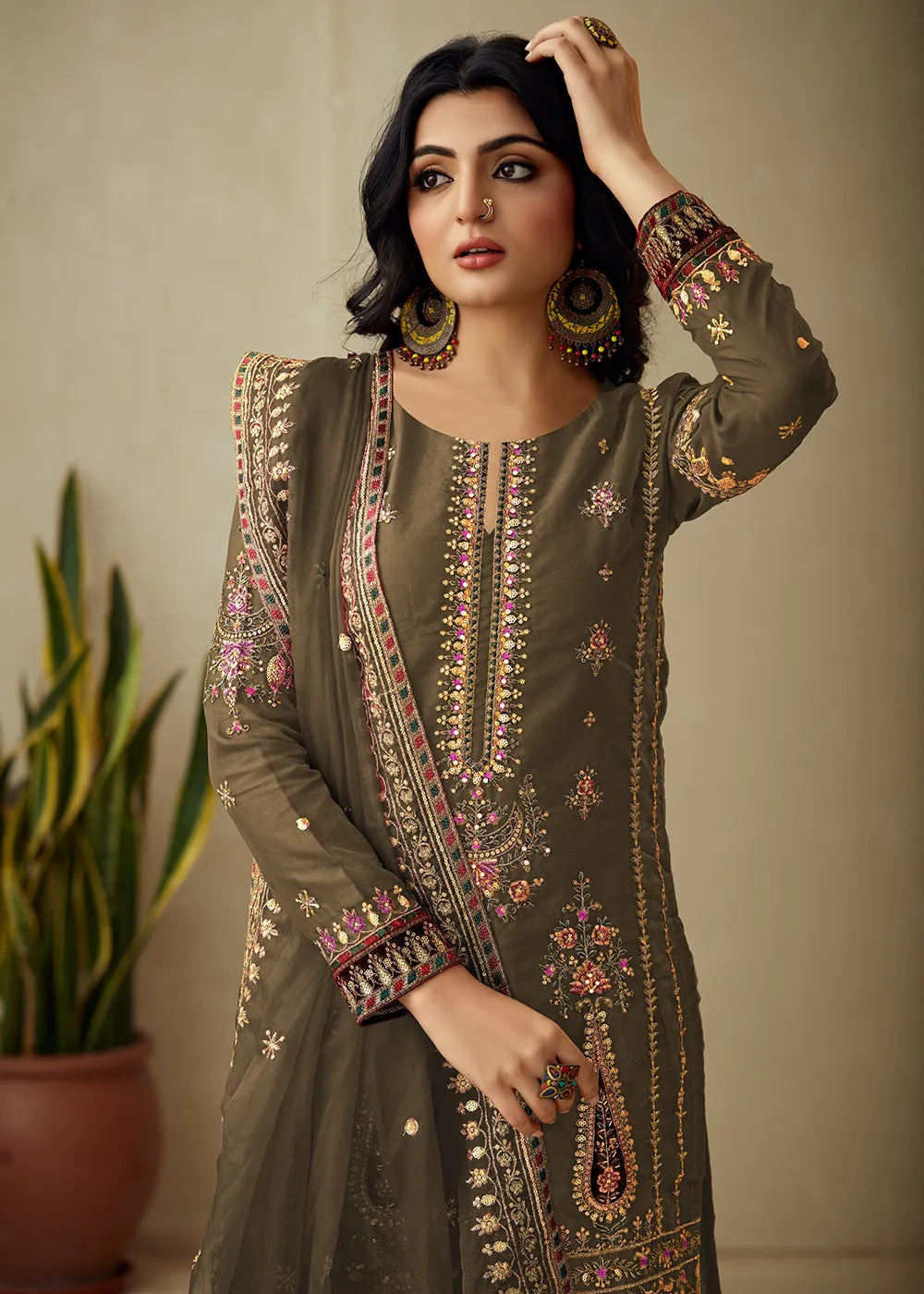 Mehndi Green Organza Embroidered Traditional Salwar Kameez